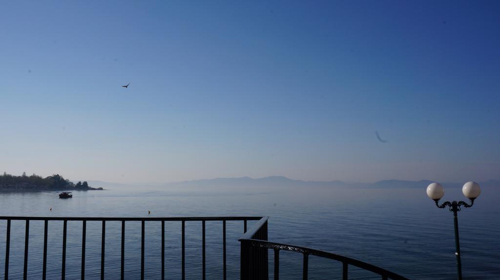 Apartment Avgi By The Sea *